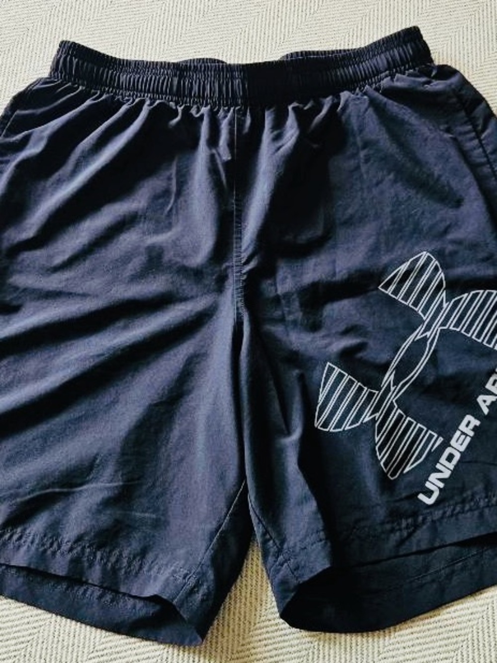 UA Under Armour Black Woven Graphic Training Shorts Gym, Men’s LARGE